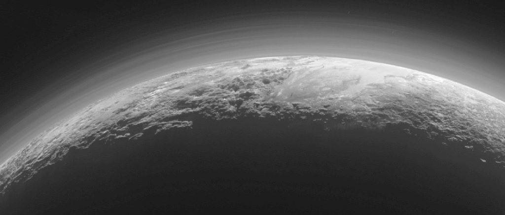Закат на Плутоне Фото: НАСА
