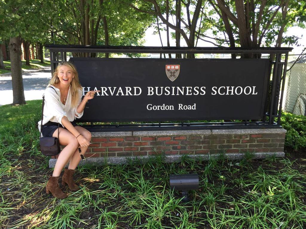 Мария Шарапова поступила в Гарвард Фото: Twitter
