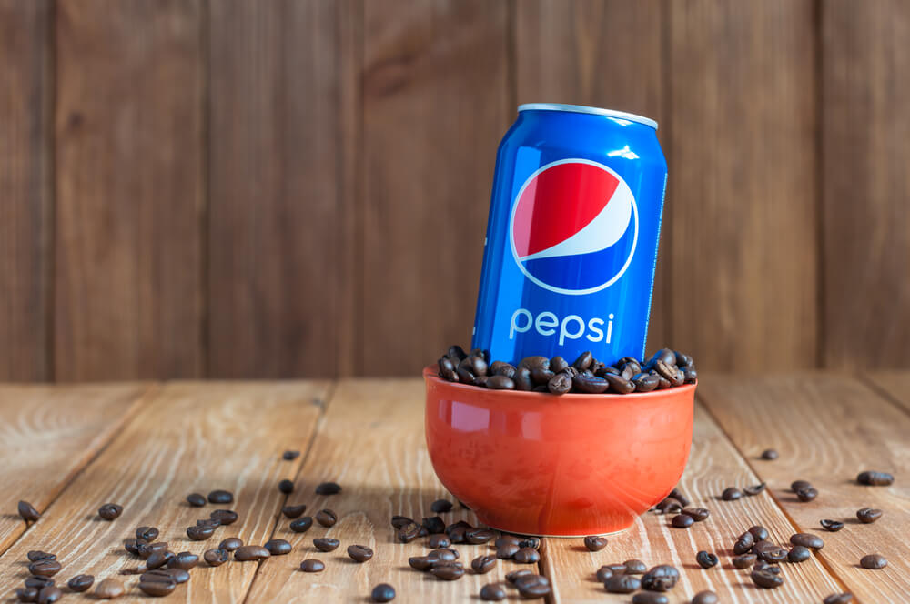 Около двех третей напитков PepsiCo будут содержать не более 100 калорий добавленного сараха на 0,36 литра. Фото: depositphotos.com