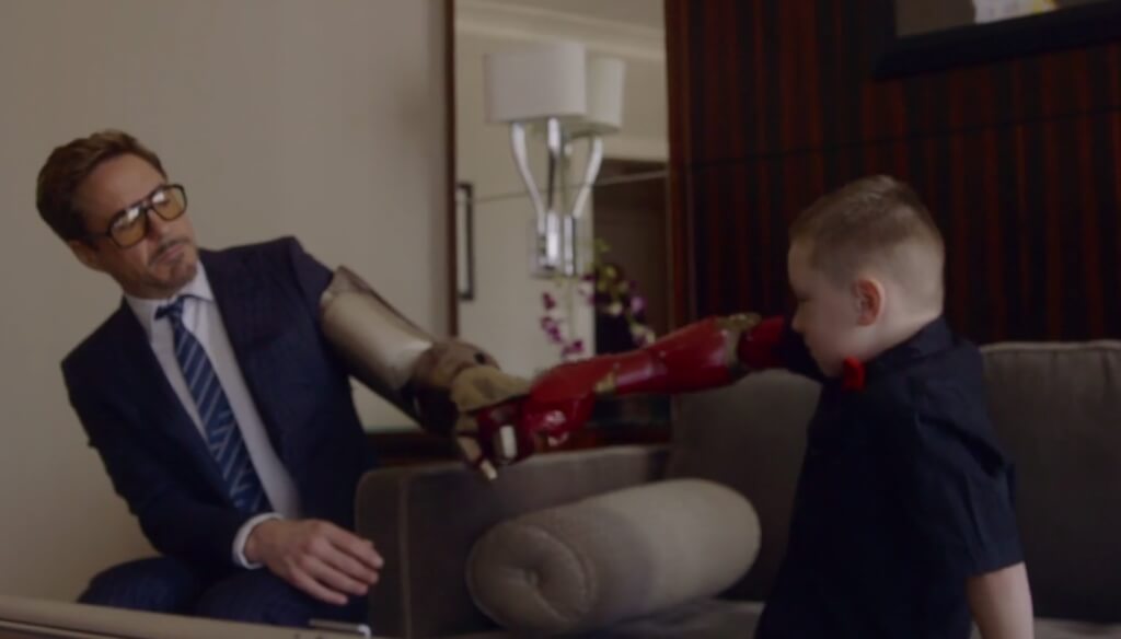 Актер Роберт Дауни-младший и Алекс Дауни-младший Фото: кадр с видео