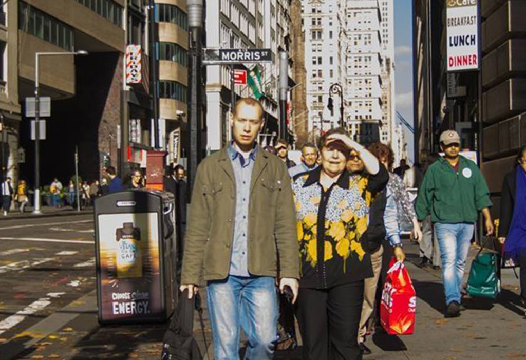 Александр с матерью в Нью-Йорке. Фото: личная страница в Facebook