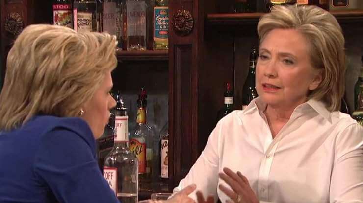Хиллари Клинтон поработала барменом