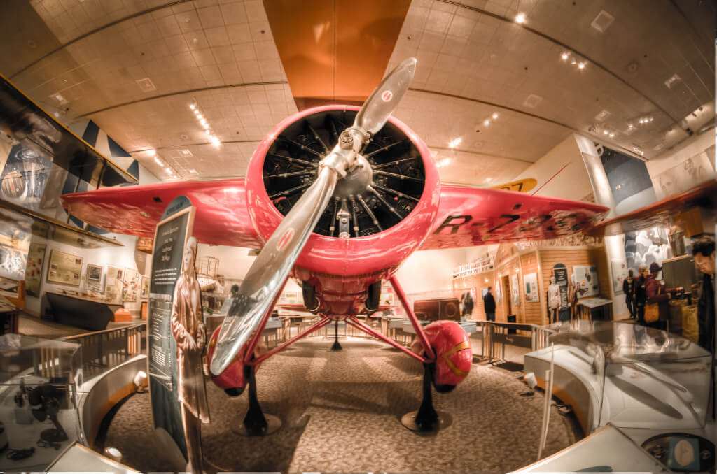 Настоящие самолёты и ракеты в Музее авиации и космоса. Фото: m01229, flickr.com