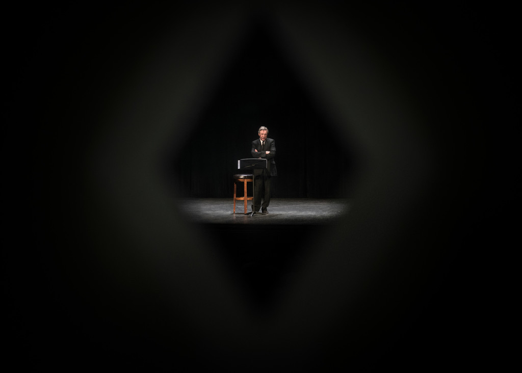 Михаил Ефремов во время выступления в Нью-Йорке. Фото: Павел Терехов