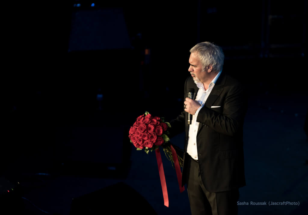 Валерий Меладзе стартовал с американским туром в Лос-Анджелесе