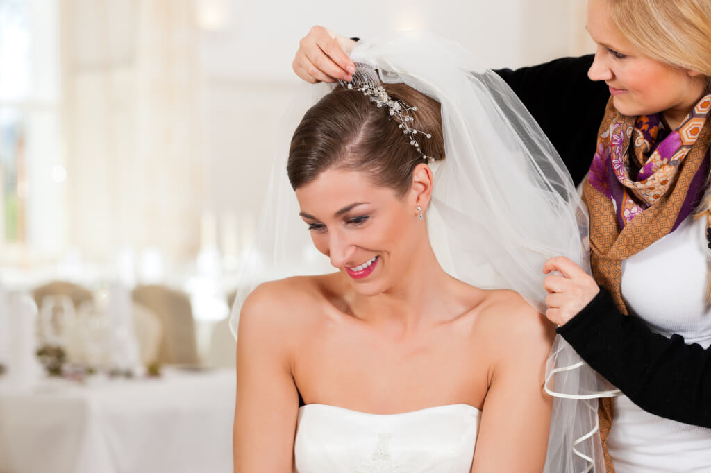 Большинство американцев предпочитает доверить организацию своей свадьбы профессионалу. Фото: depositphotos.com