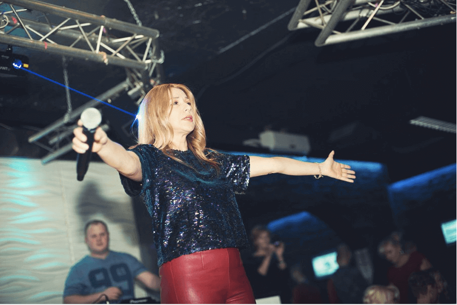 11 ноября начинается гастрльный тур Алены Апиной в США. Фото: пресс-служба Алены Апиной