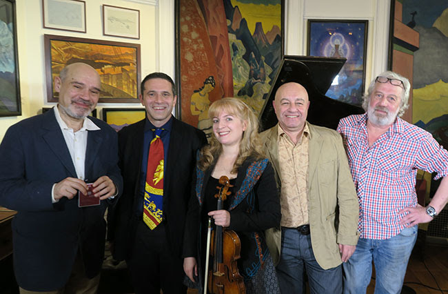 Среди гостей "Русских сезонов" в музее Николая Рериха - Владимир Гандельсман, Геннадий Кацов, Елена Перес, Адам Кент, Александр Избицер. Фото KRiK Publishing House 