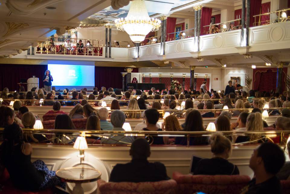 Один из классов. Фото facebook.com/pg/SemesteratSea