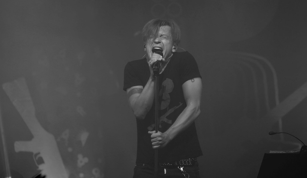 На концерте тура Best of в Варшаве. Фото: Анастасия Тамарина, Евгений Золотухин, Полина Липезина, Анастасия Кукалёва и Ivona Tautkute