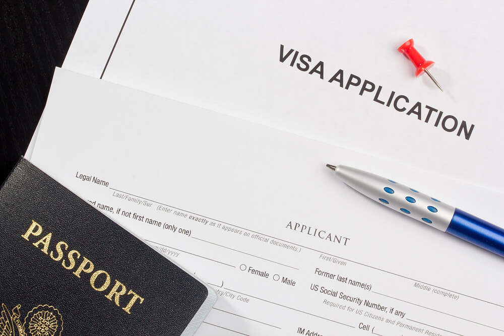 Visa Application Сүрөт: Depositphotos