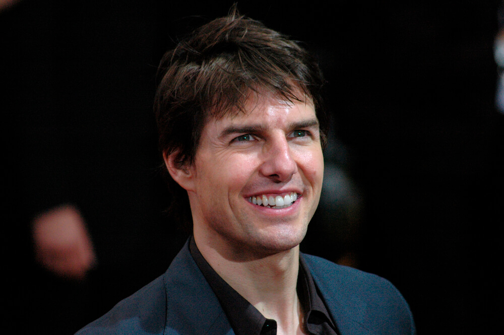 Tom Cruise suffered while performing a stunt on the set of Mission Impossib...