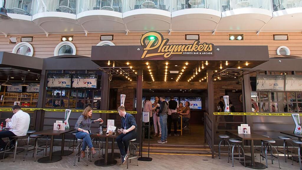 Addams Family порно пародиясын қараңыз