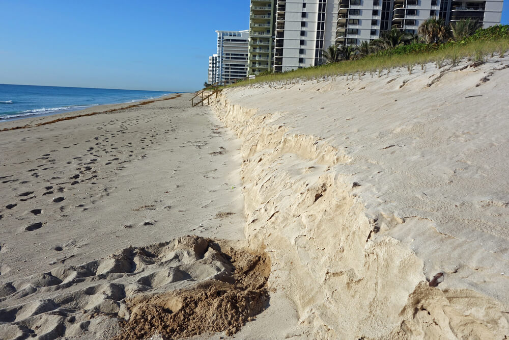 К 2100 году половина пляжей мира исчезнет из-за изменения климата –  ForumDaily