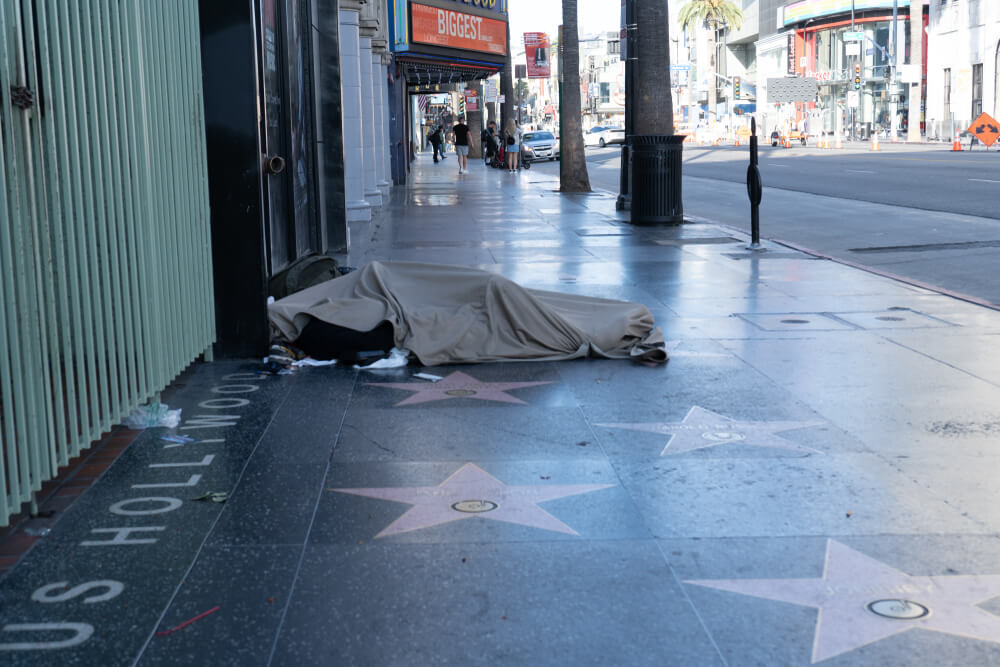 Голливудский апокалипсис: почему богатые и знаменитые бегут из Лос-Анджелеса - ForumDaily