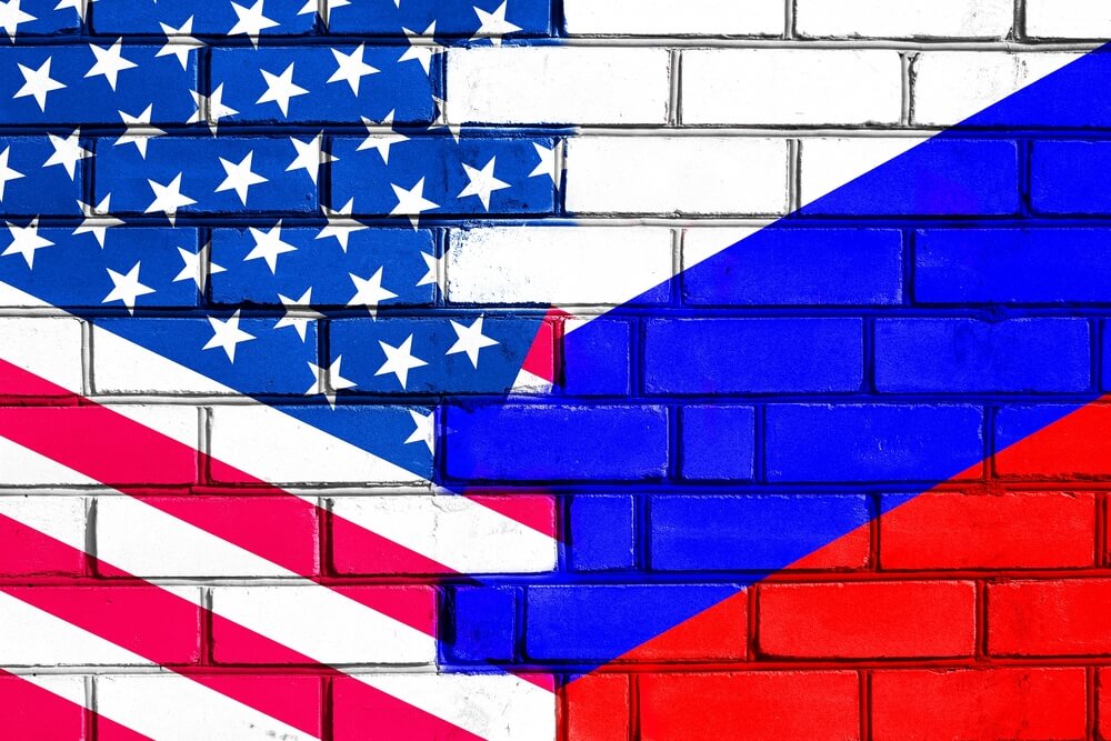 Рок-звезды, просвещение и ‘черные списки’: как русскоязычные иммигранты надеются повлиять на ситуацию на родине