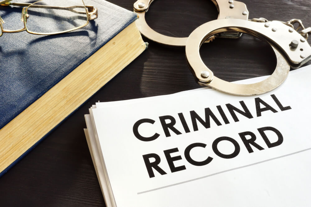 Vital и criminal record для иммиграции: что это такое и как найти нужные  записи - ForumDaily