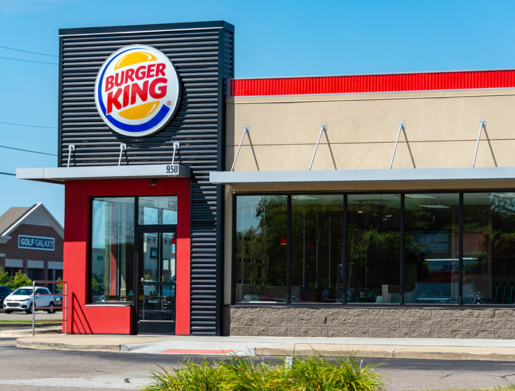 Burger King закроет до 400 своих ресторанов, а Walmart планирует