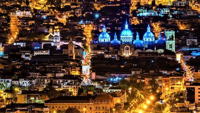 Apokaliptikdan keyingi erotik qizlar